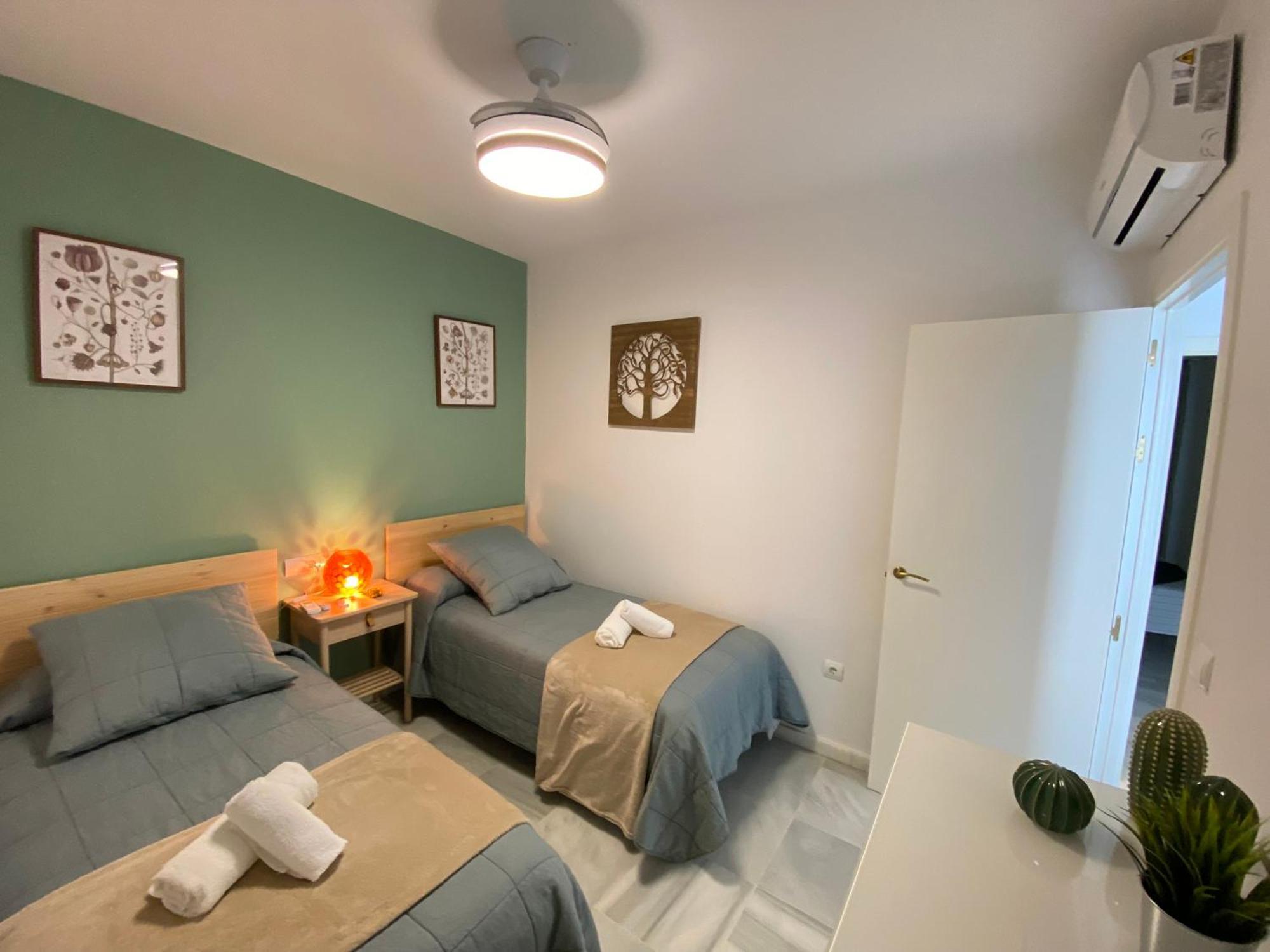 Duplex En Casco Historico, Terraza, Garaje, Wi-fi Apartamento *